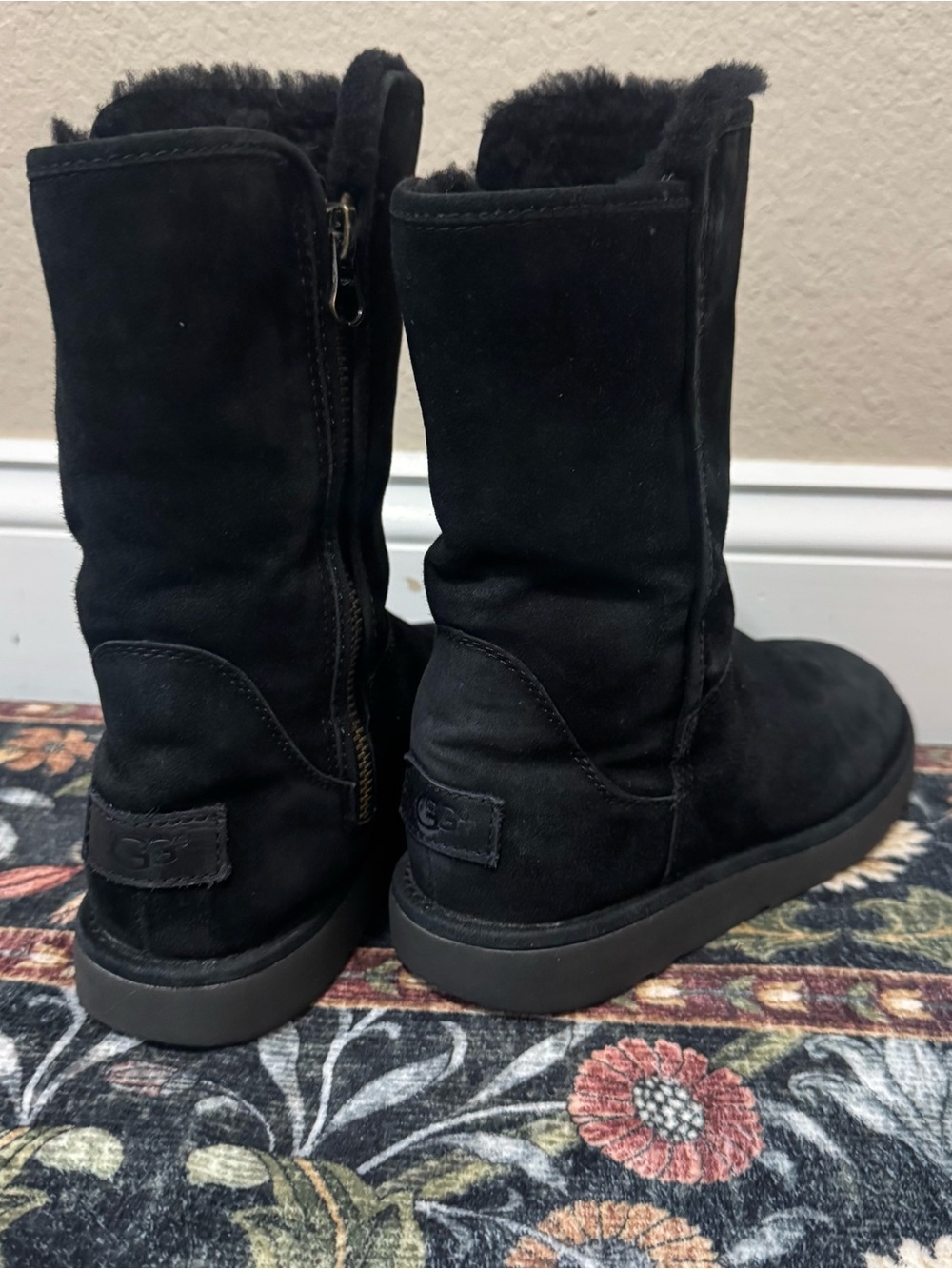 UGG | Black Suede Shearling Mid-Calf Zip Boots Size 5